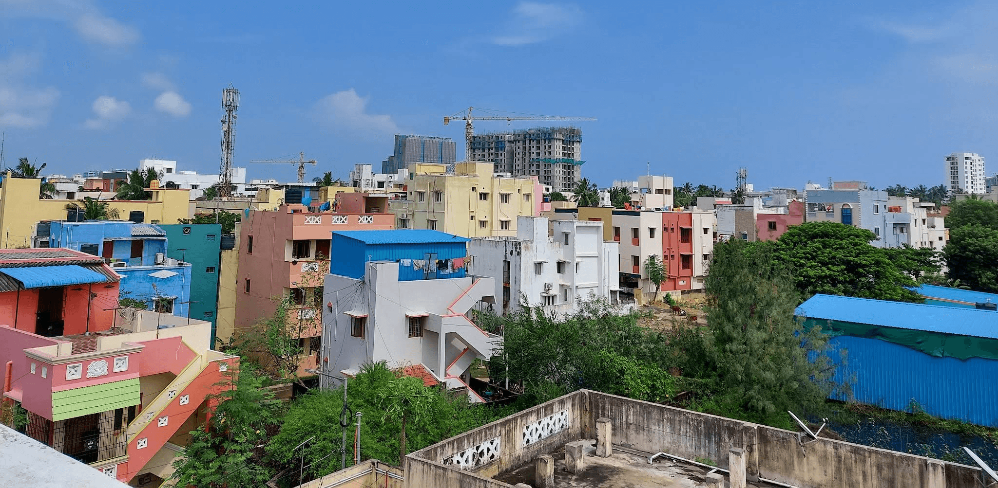 Thoraipakkam: The Ultimate Middle Ground on OMR